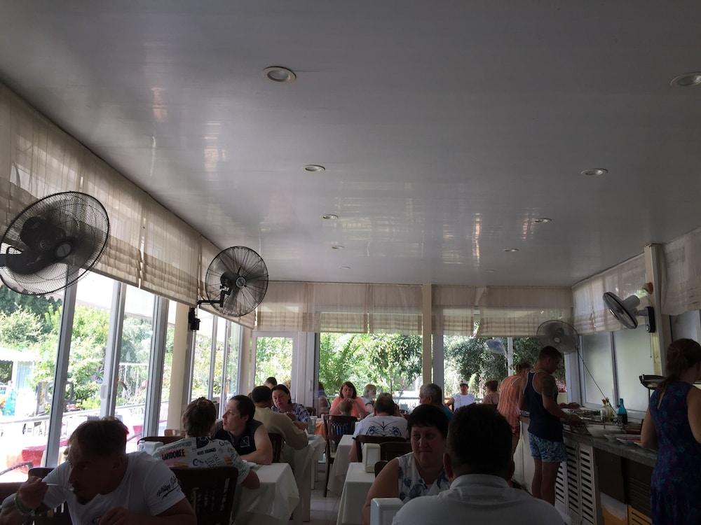 Elis Beach Hotel ซีเด ภายนอก รูปภาพ